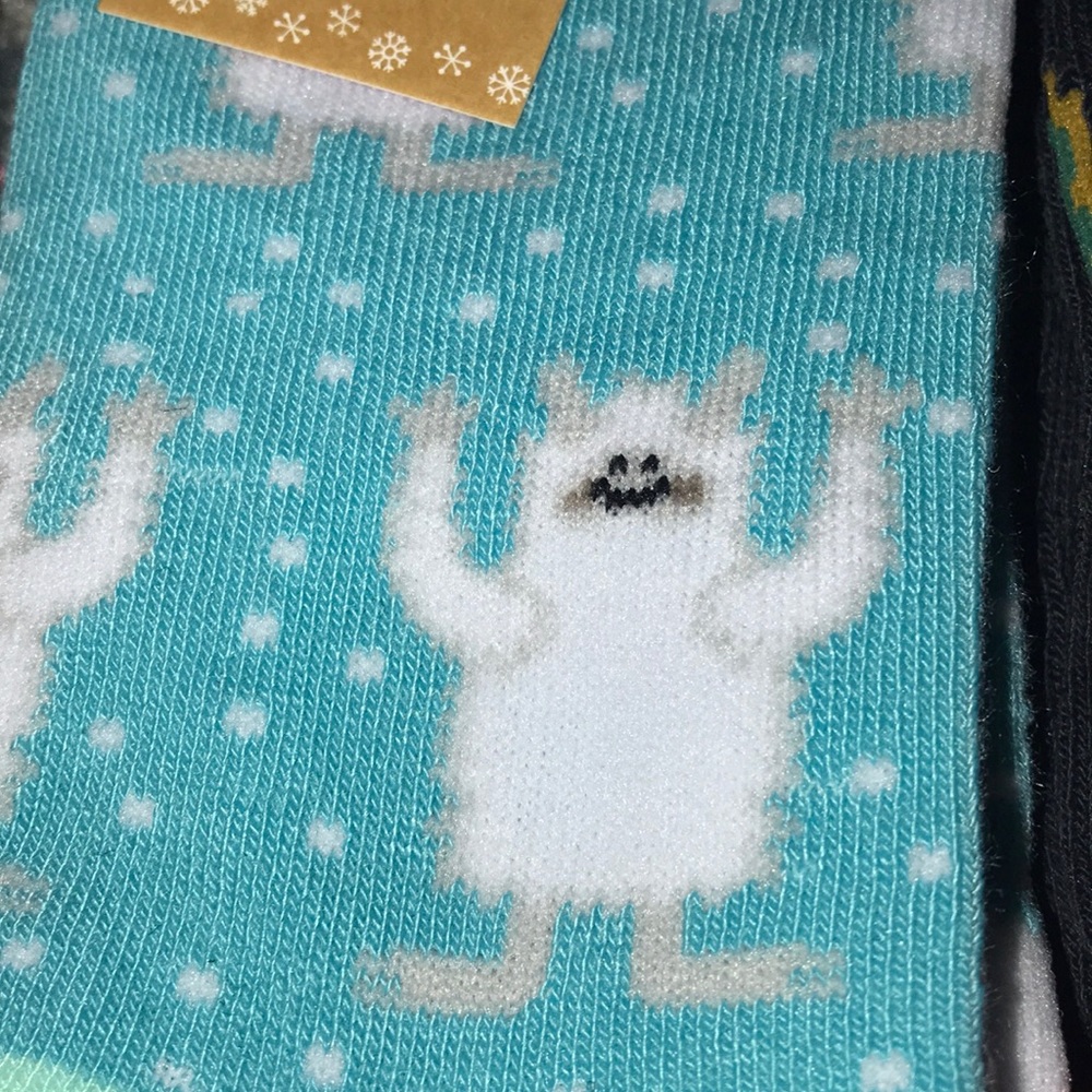 NWT Lot of Men’s Fun Print Socks 🧦 - Picture 10 of 12